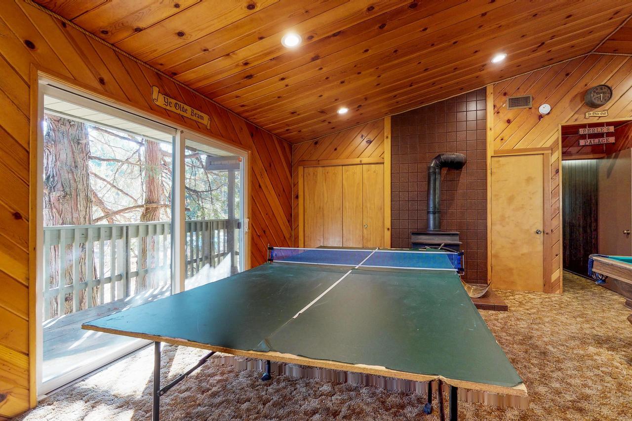 Pond View Lodge シェイバー・レイク エクステリア 写真