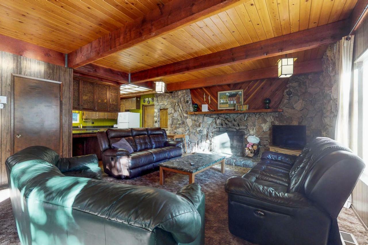 Pond View Lodge シェイバー・レイク エクステリア 写真